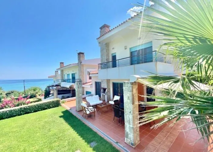 Дом отдыха Nouli Sea House Kallithea *